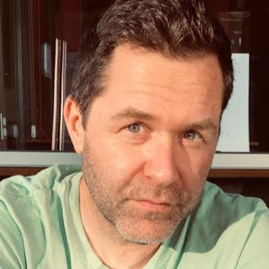 Meet your Posher, Stuart